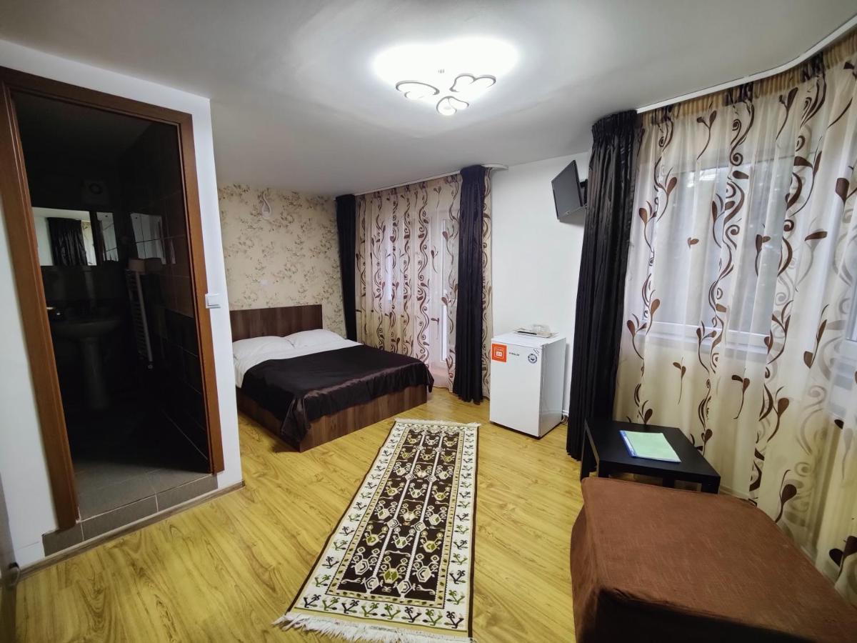 ホテル Casa Adina シナヤ エクステリア 写真